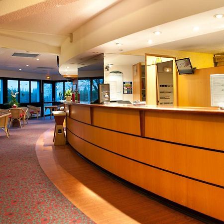 Egg Hotel Gonesse Гонес Екстериор снимка