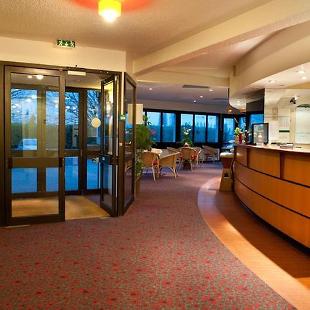 Egg Hotel Gonesse Гонес Екстериор снимка
