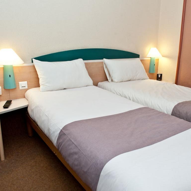 Egg Hotel Gonesse Гонес Екстериор снимка