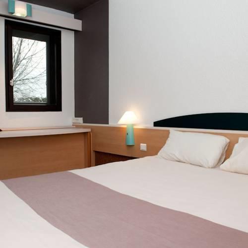 Egg Hotel Gonesse Гонес Екстериор снимка